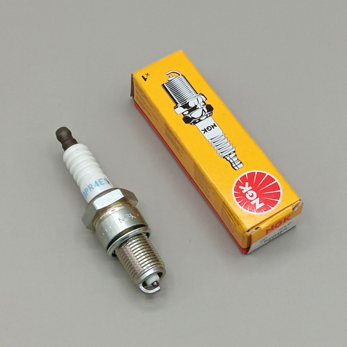 Kawasaki BPR4ES Spark Plug