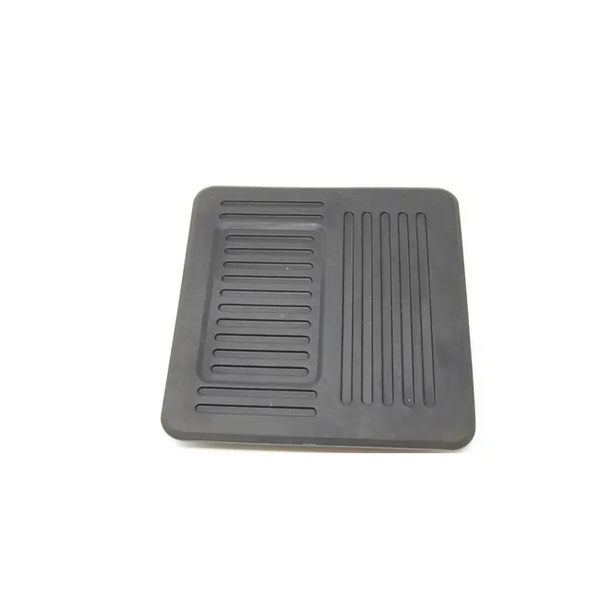 Bobcat 6670287 Rear Light Plug