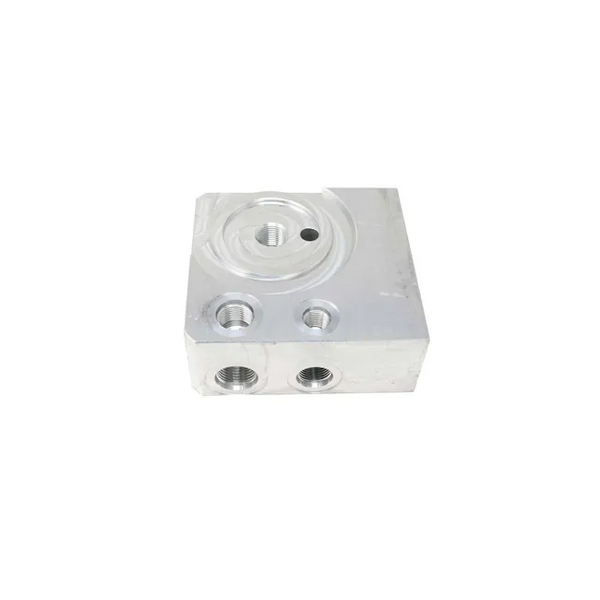 Bobcat 6734226 Filter Portblock