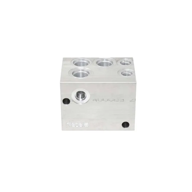 Bobcat 7120816 Block Port