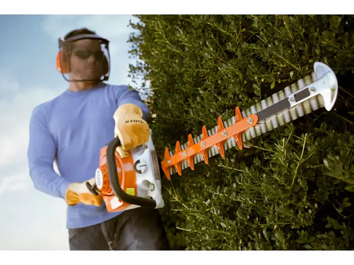 HEDGE TRIMMERS